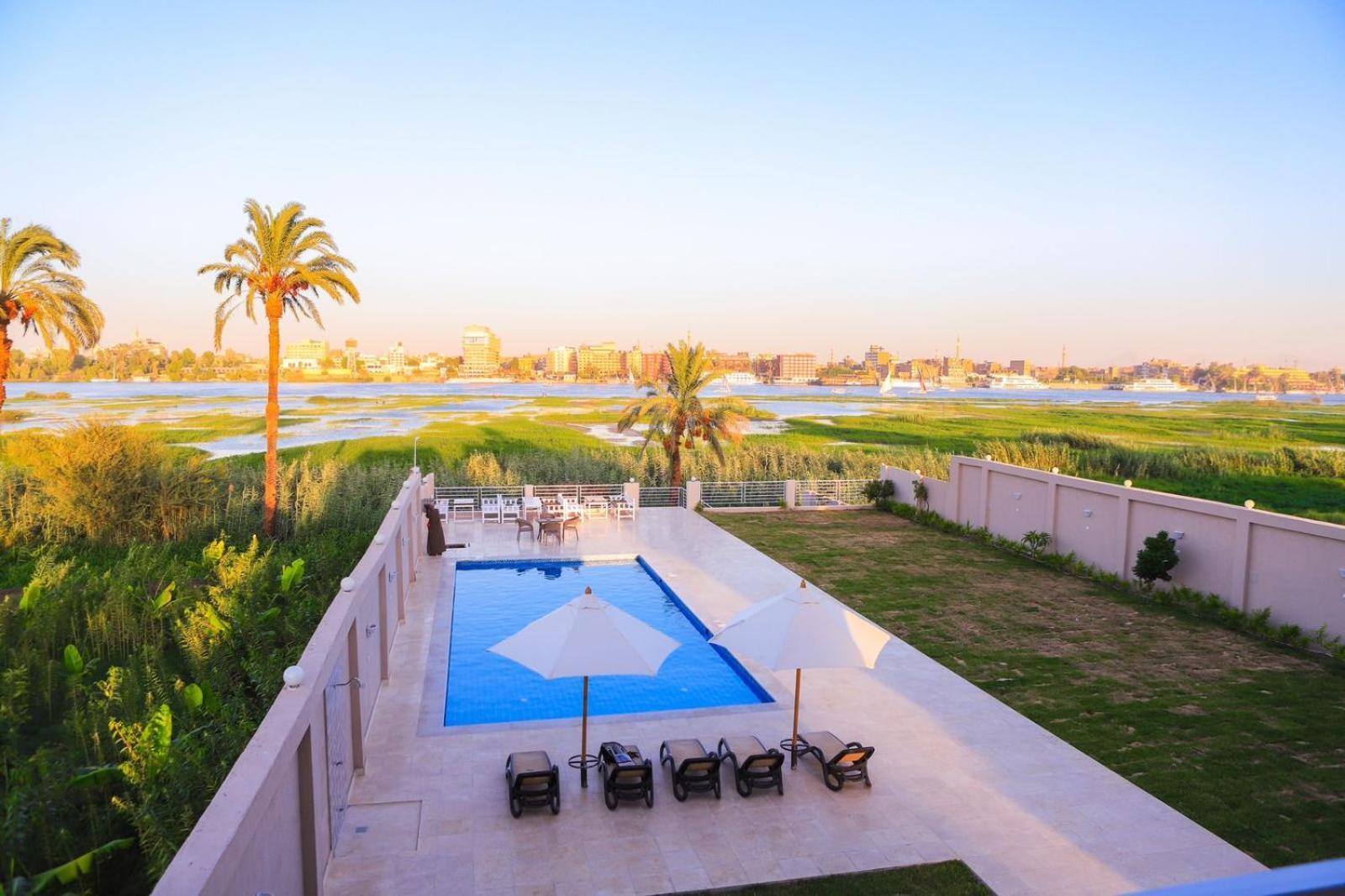 Royal Nile - Pool View 2 *